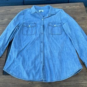 Old Navy Relaxed Chambray Classic Shirt